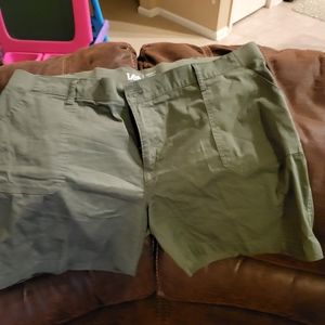 Womens shorts size 22